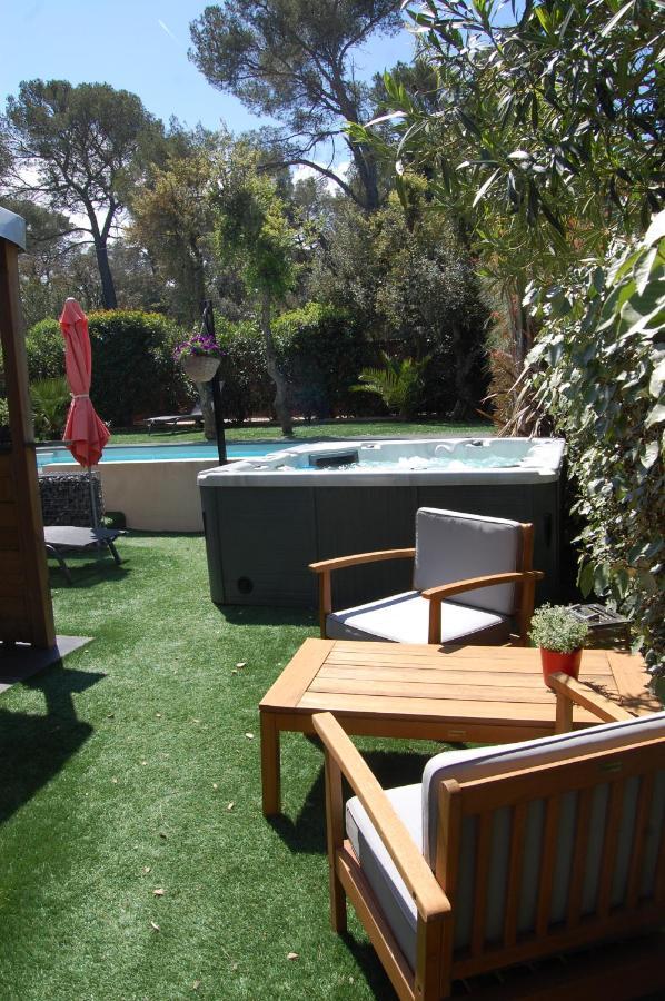 Le Clos des Barelles Six-Fours-les-Plages Exterior foto